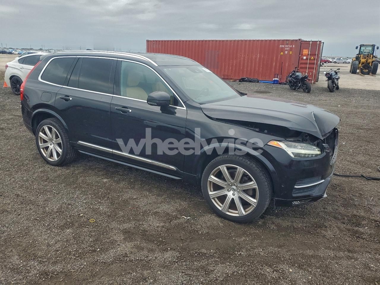 Photo 4 of 2018 VOLVO XC90 T6 (VIN YV4A22PLXJ1360833)