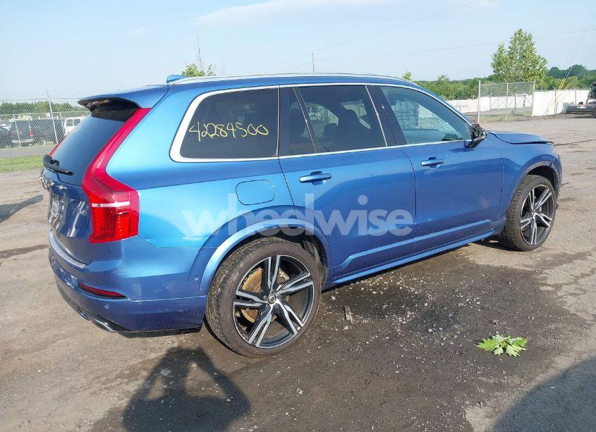 Photo 4 of 2019 Volvo Xc90 T6 R-DESIGN (VIN YV4A22PM5K1429793)