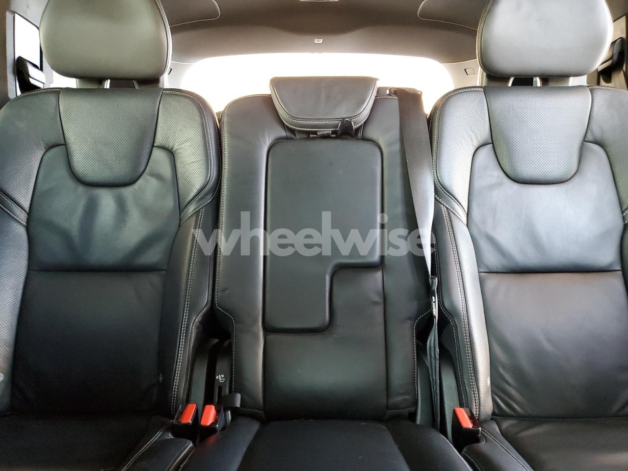 Photo 10 of 2021 VOLVO XC90 T6 R-DESIGN N/A (VIN YV4A22PM5M1673950)