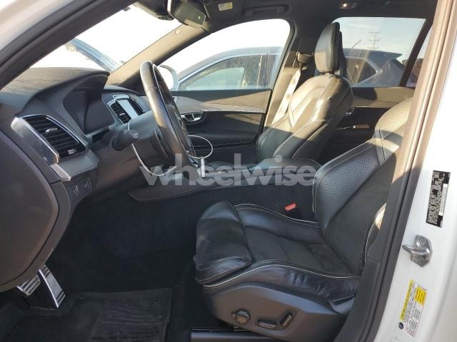 2016 VOLVO XC90 T6 (VIN YV4A22PM8G1035860) main photo