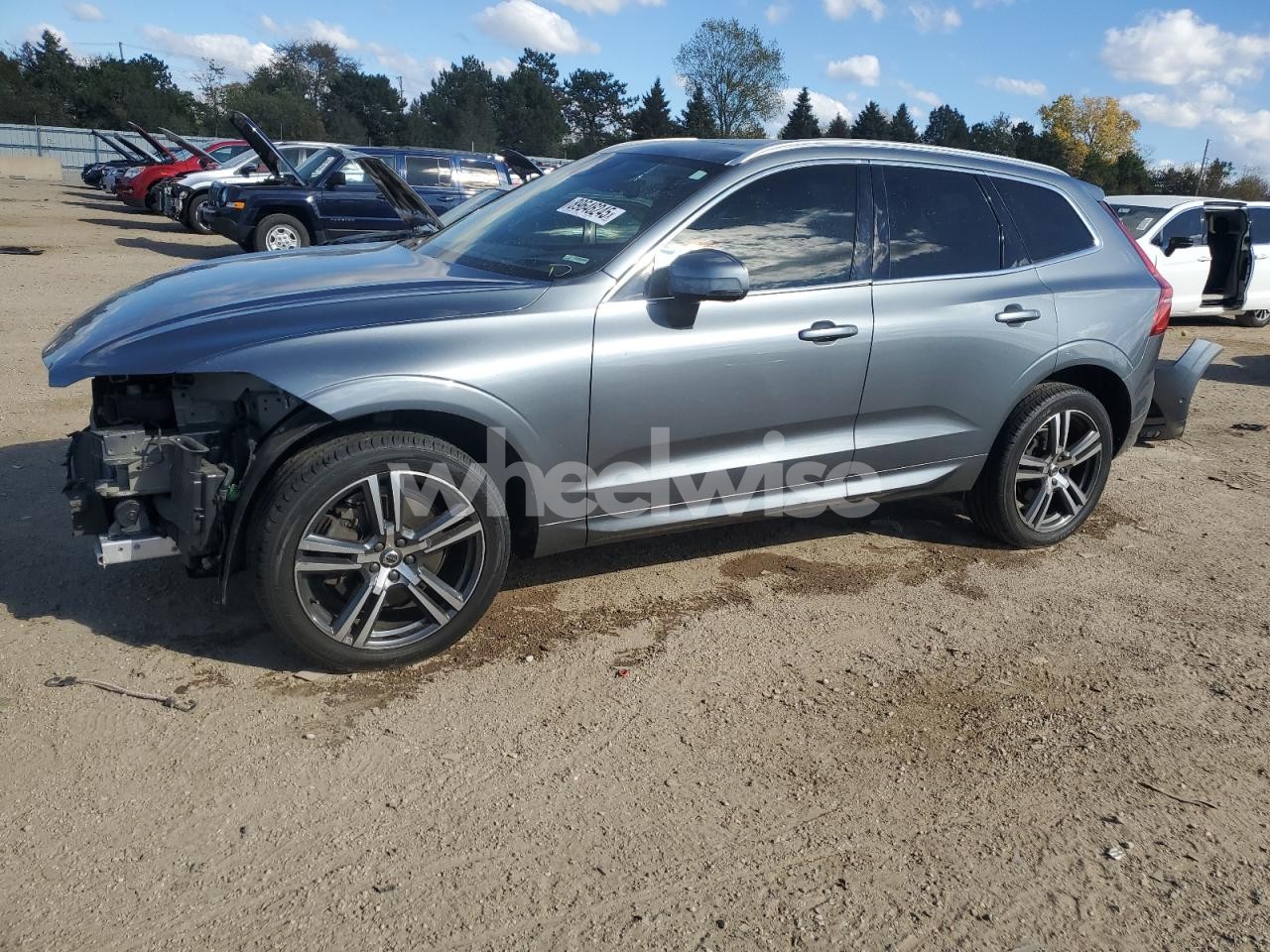 2018 VOLVO XC60 T6 MOMENTUM (VIN YV4A22RK8J1047087) main photo
