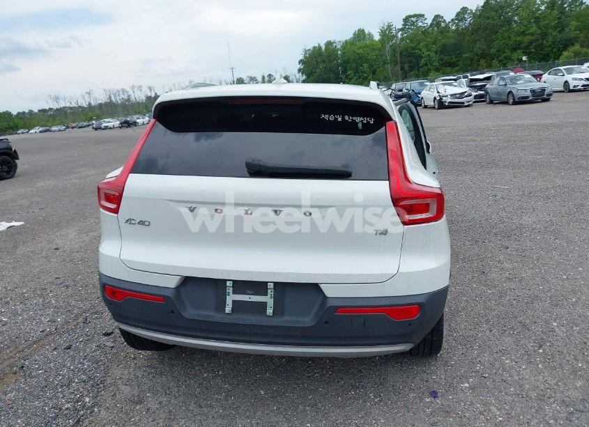 Photo 15 of 2019 Volvo Xc40 T4 MOMENTUM (VIN YV4AC2HK7K2107905)