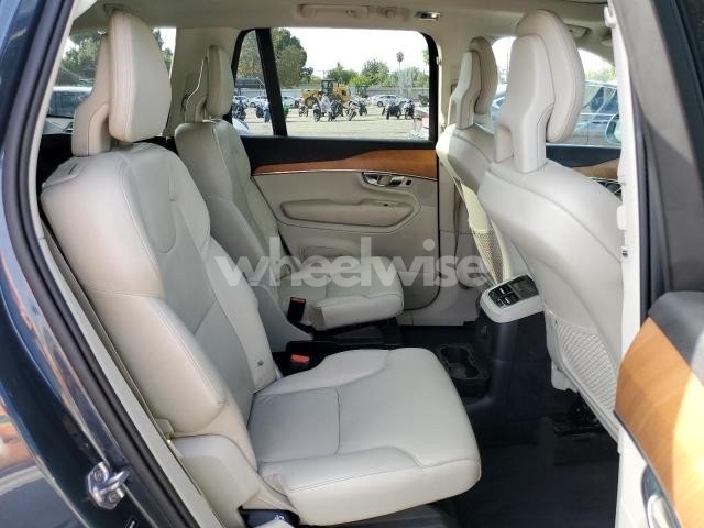 Photo 14 of 2021 VOLVO XC90 T8 RECHARGE MOMENTUM (VIN YV4BR00K3M1687780)