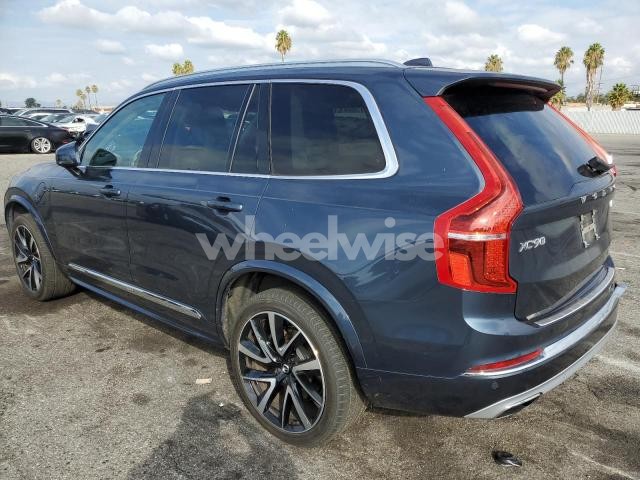Photo 5 of 2021 VOLVO XC90 T8 RECHARGE MOMENTUM (VIN YV4BR00K3M1687780)