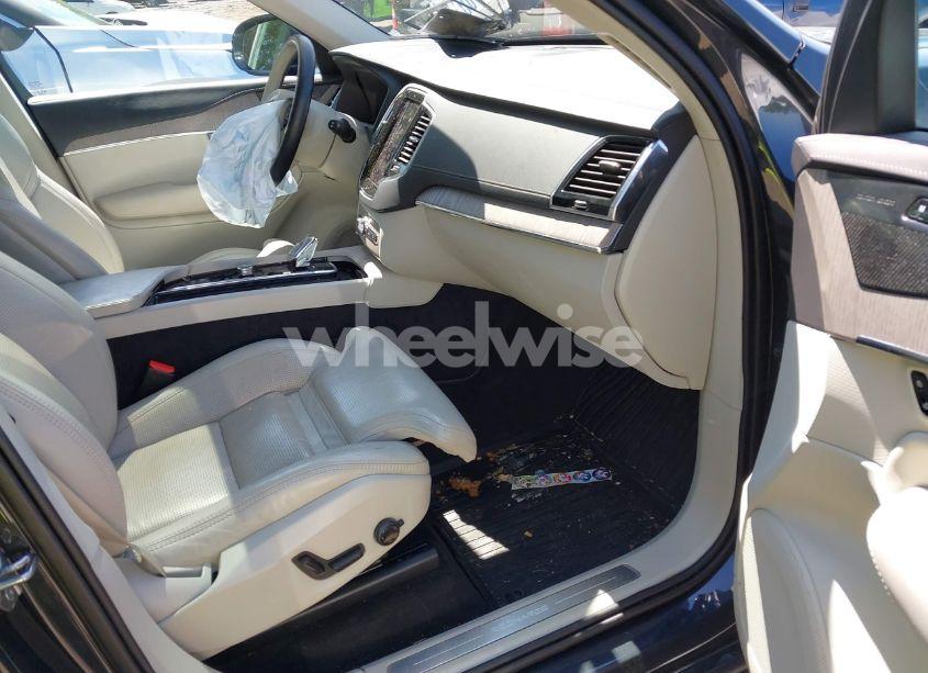 Photo 5 of 2021 Volvo Xc90 RECHARGE PLUG-IN HYBRID T8 INSCRIPTION 6 PASSENGER (VIN YV4BR00L4M1698473)