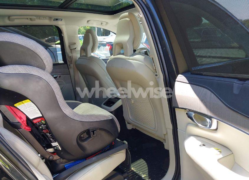 Photo 8 of 2021 Volvo Xc90 RECHARGE PLUG-IN HYBRID T8 INSCRIPTION 6 PASSENGER (VIN YV4BR00L4M1698473)