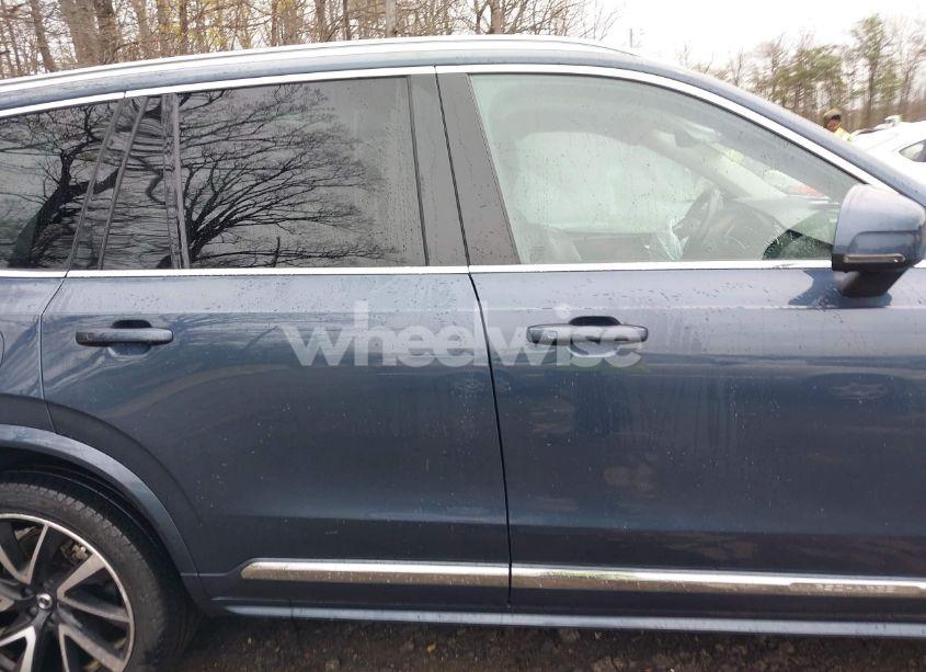 Photo 13 of 2021 Volvo Xc90 RECHARGE PLUG-IN HYBRID T8 INSCRIPTION EXPRESSION 7 PASSENGER (VIN YV4BR0CK7M1753159)