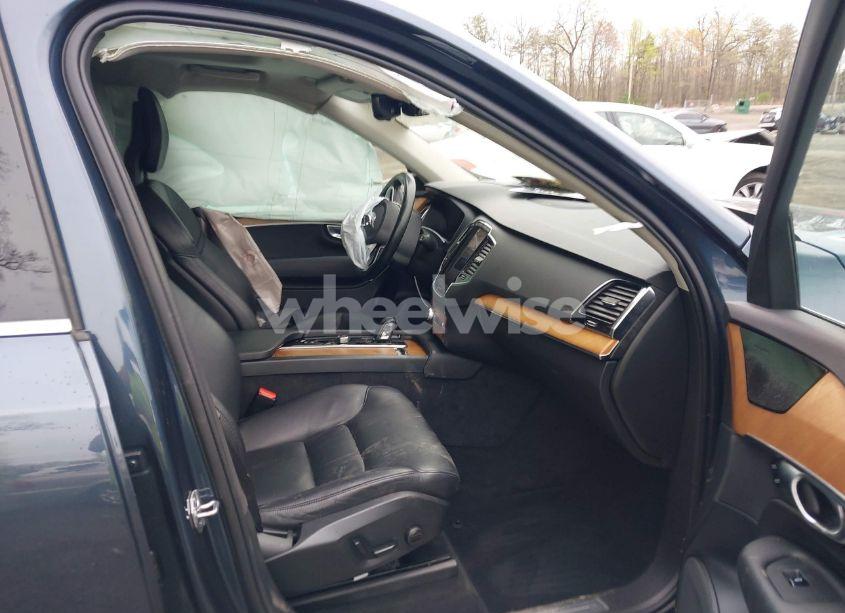 Photo 5 of 2021 Volvo Xc90 RECHARGE PLUG-IN HYBRID T8 INSCRIPTION EXPRESSION 7 PASSENGER (VIN YV4BR0CK7M1753159)