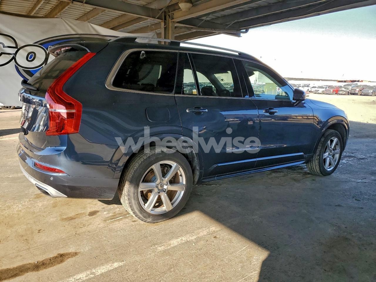 Photo 3 of 2019 VOLVO XC90 T8 MOMENTUM (VIN YV4BR0CKXK1444640)