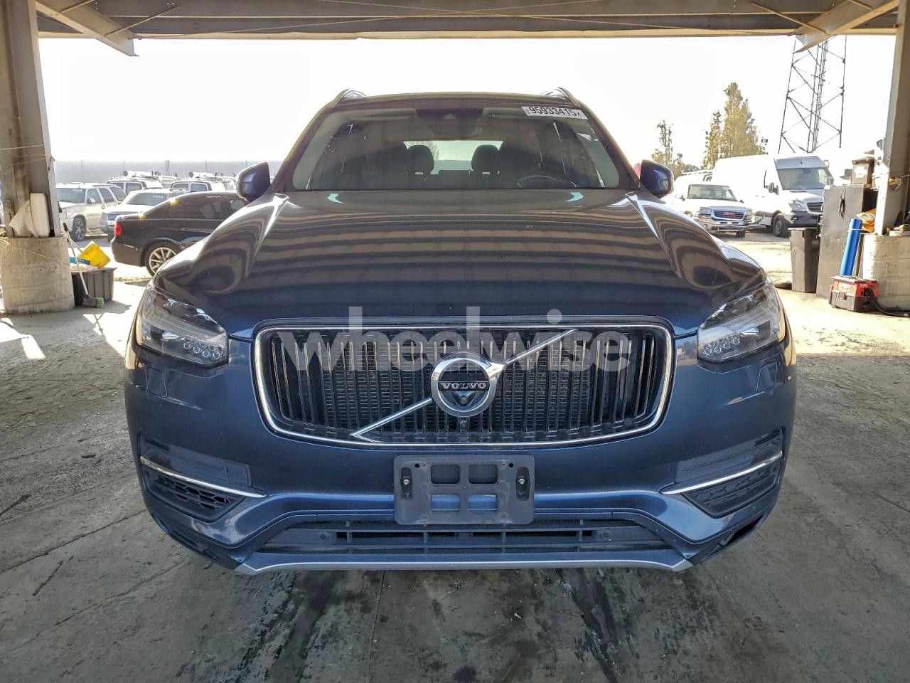 Photo 5 of 2019 VOLVO XC90 T8 MOMENTUM (VIN YV4BR0CKXK1444640)