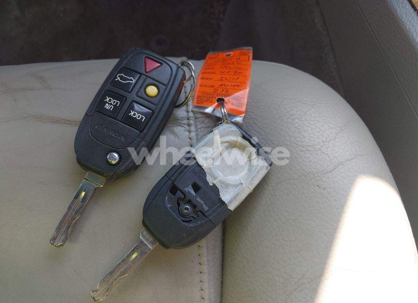 Photo 11 of 2006 Volvo Xc90 2.5T (VIN YV4CM592X61228963)