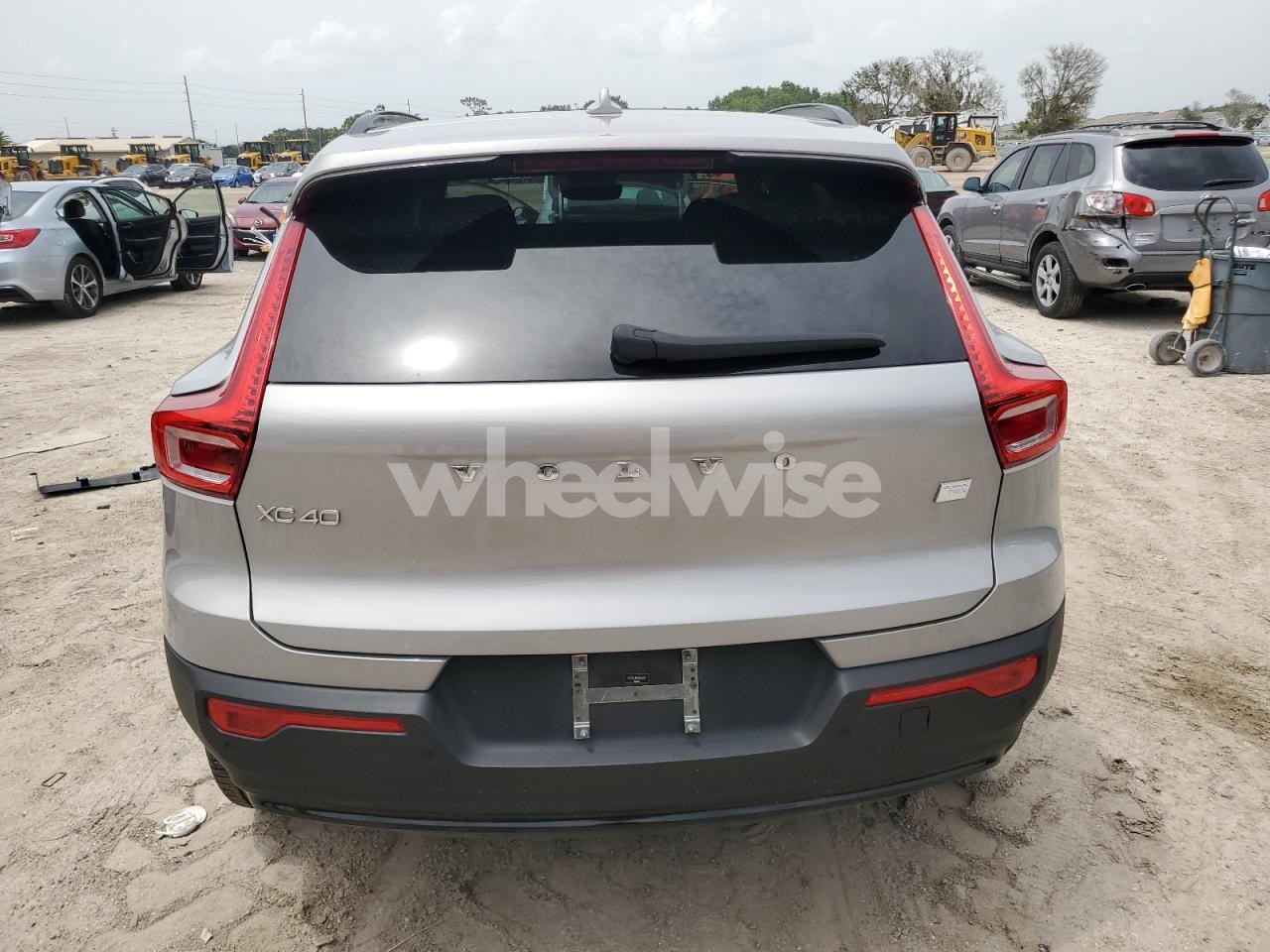Photo 6 of 2023 VOLVO XC40 RECHARGE ULTIMATE (VIN YV4ED3UMXP2945977)