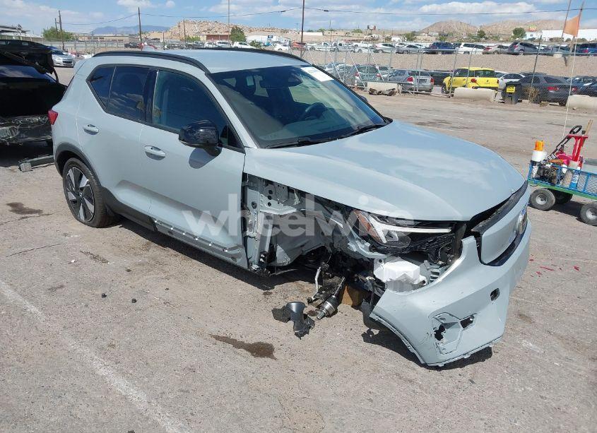 2025 Volvo Ex40 TWIN MOTOR CORE (VIN YV4ER3HJ8S2503399) main photo