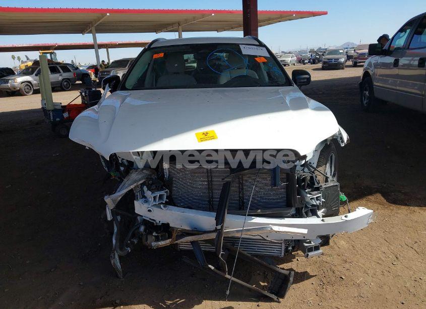 Photo 11 of 2024 Volvo Xc60 RECHARGE PLUG-IN HYBRID T8 PLUS DARK THEME (VIN YV4H60DL9R1915780)