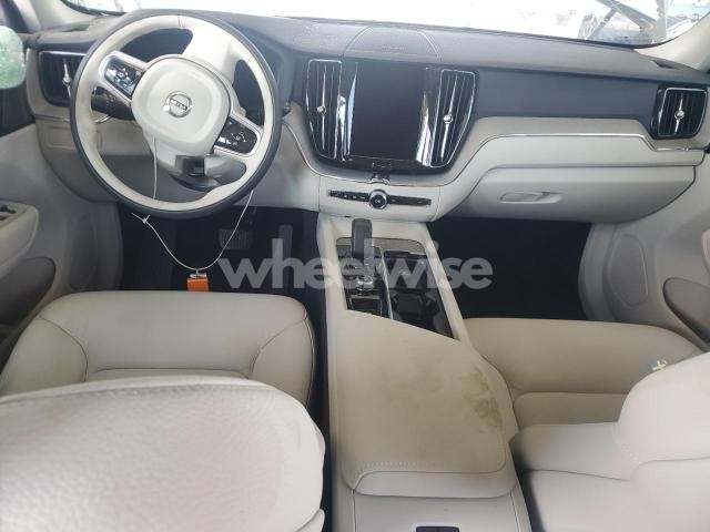 Photo 10 of 2025 VOLVO XC60 PLUS (VIN YV4H60RC9S1189661)