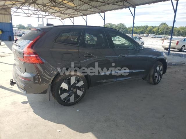 Photo 3 of 2025 VOLVO XC60 PLUS (VIN YV4H60RC9S1189661)