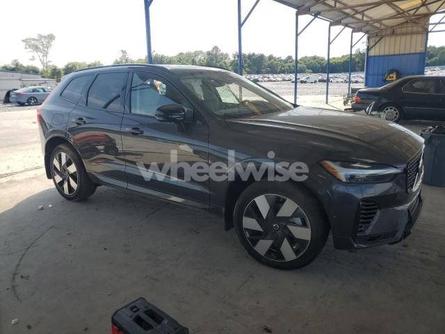 Photo 4 of 2025 VOLVO XC60 PLUS (VIN YV4H60RC9S1189661)