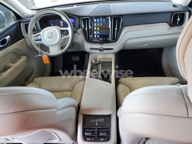 Photo 2 of 2022 VOLVO XC60 B5 INSCRIPTION N/A (VIN YV4L12DL3N1081536)