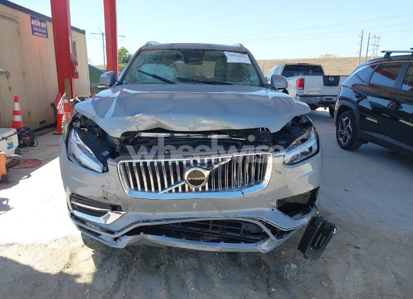 Photo 13 of 2024 Volvo Xc90 B5 CORE BRIGHT THEME (VIN YV4L12PK1R1189808)