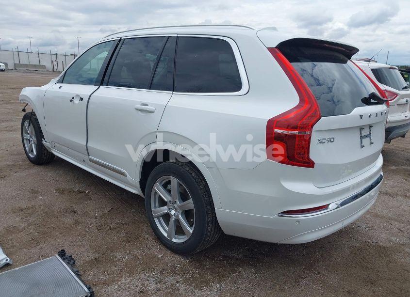 Photo 3 of 2024 Volvo Xc90 B5 CORE BRIGHT THEME (VIN YV4L12PK2R1195584)