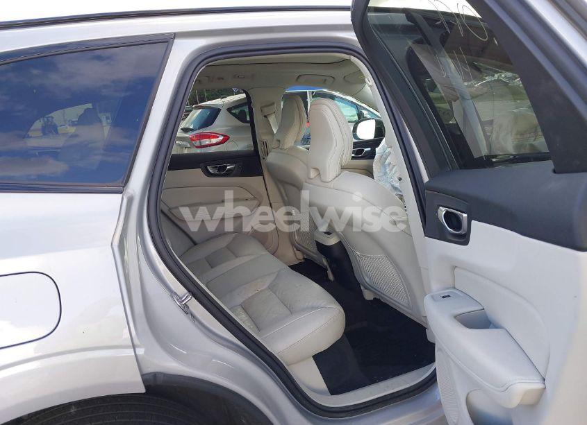 Photo 8 of 2024 Volvo Xc60 B5 CORE DARK THEME (VIN YV4L12RK1R1908391)