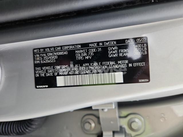Photo 2 of 2022 VOLVO XC60 B5 MOMENTUM (VIN YV4L12RK7N1088540)