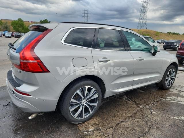 Photo 5 of 2022 VOLVO XC60 B5 MOMENTUM (VIN YV4L12RK7N1088540)