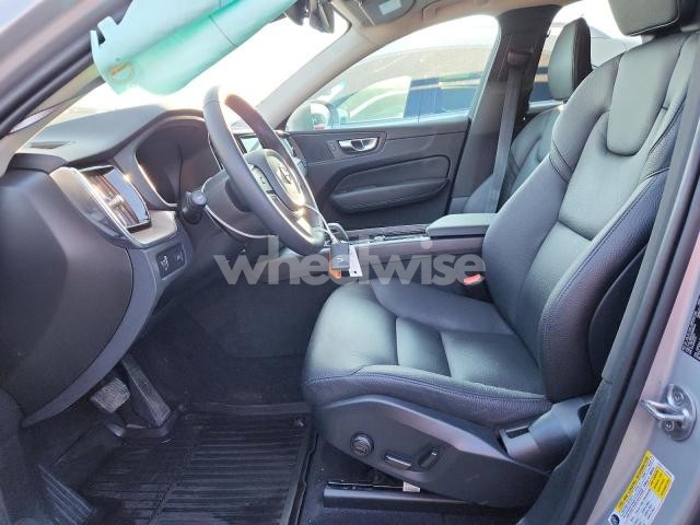 Photo 9 of 2022 VOLVO XC60 B5 MOMENTUM (VIN YV4L12RK7N1088540)
