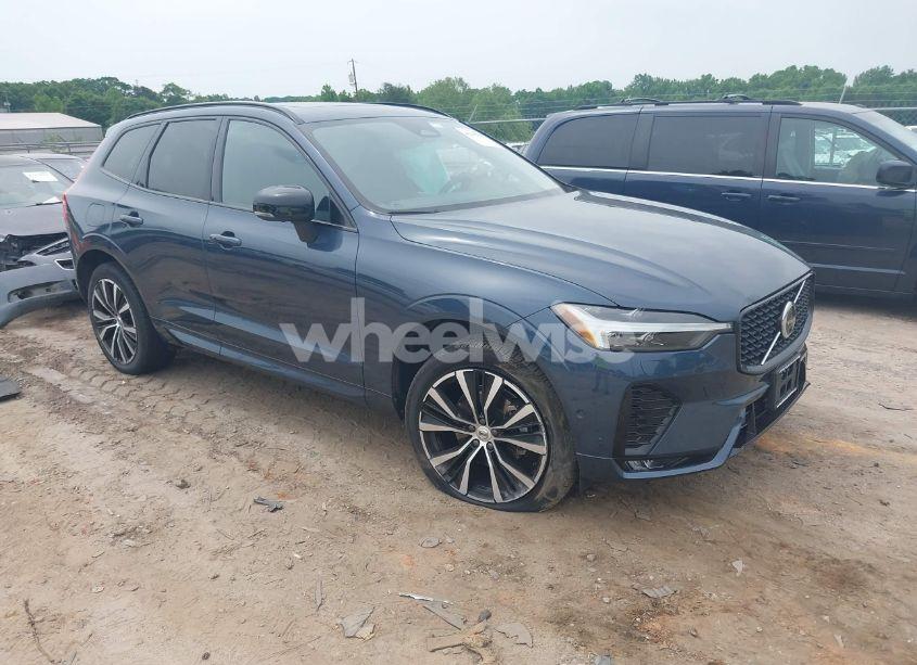 2024 Volvo Xc60 B5 PLUS DARK THEME (VIN YV4L12RL2R1777819) main photo