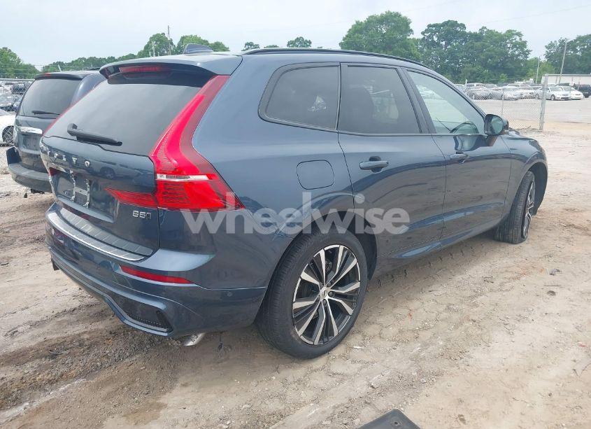 Photo 4 of 2024 Volvo Xc60 B5 PLUS DARK THEME (VIN YV4L12RL2R1777819)