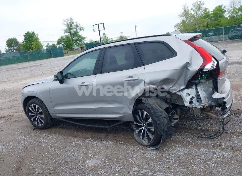 Photo 14 of 2024 Volvo Xc60 B5 PLUS DARK THEME (VIN YV4L12RL5R1885058)