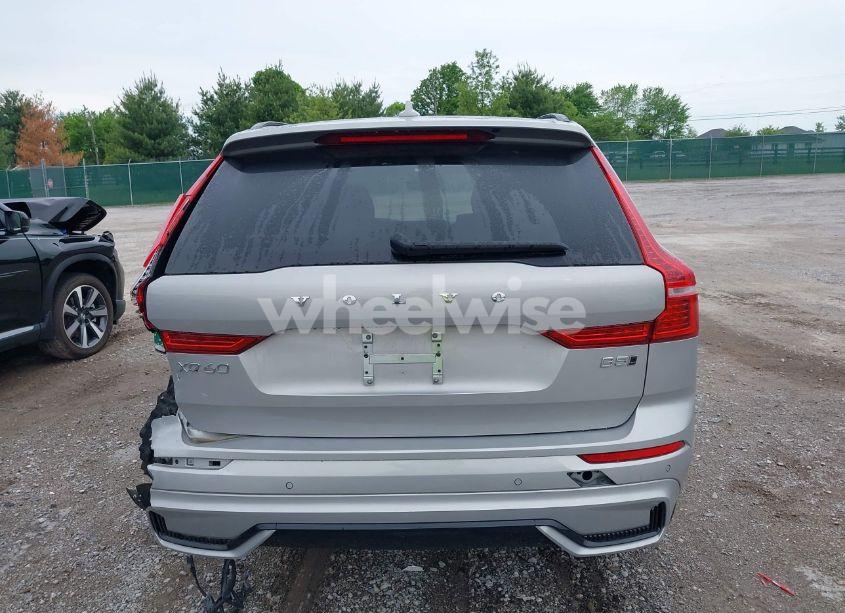 Photo 16 of 2024 Volvo Xc60 B5 PLUS DARK THEME (VIN YV4L12RL5R1885058)