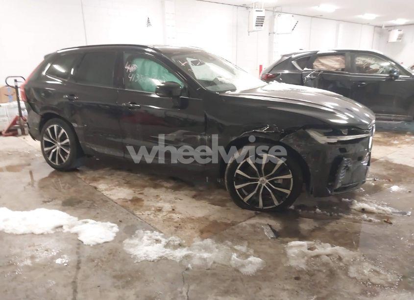 2024 Volvo Xc60 PLUS DARK THEME (VIN YV4L12RL8R1823184) main photo
