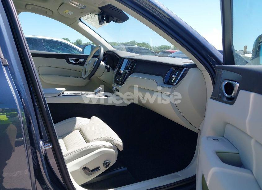 Photo 5 of 2022 Volvo Xc60 B5 INSCRIPTION (VIN YV4L12RL9N1002850)