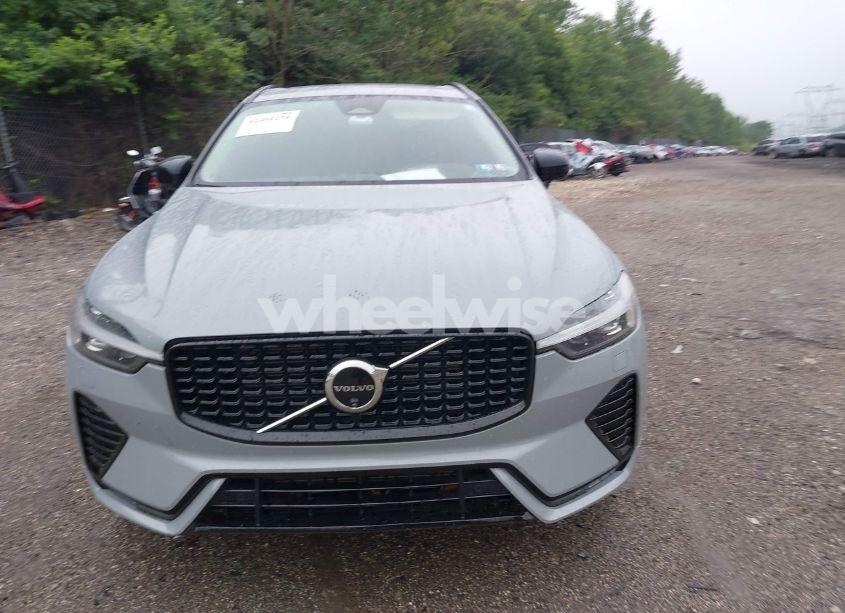 Photo 13 of 2024 Volvo Xc60 B5 PLUS DARK THEME (VIN YV4L12RL9R1724910)
