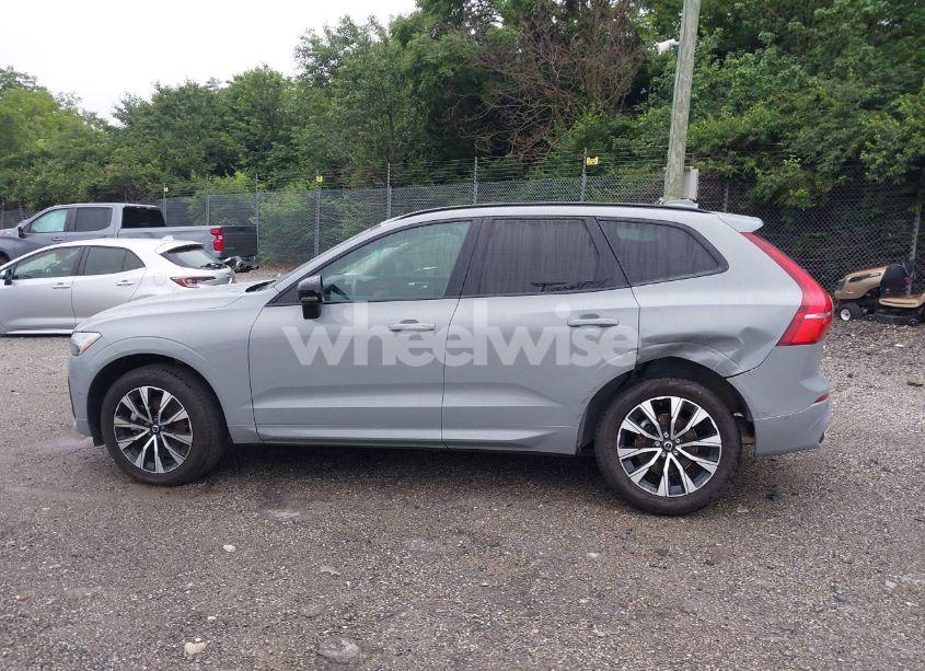 Photo 15 of 2024 Volvo Xc60 B5 PLUS DARK THEME (VIN YV4L12RL9R1724910)