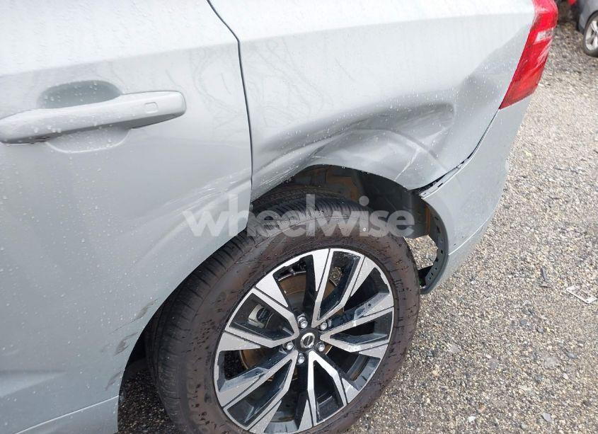 Photo 6 of 2024 Volvo Xc60 B5 PLUS DARK THEME (VIN YV4L12RL9R1724910)