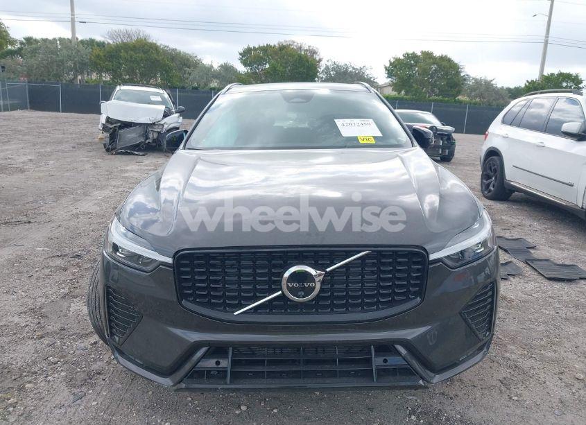 Photo 12 of 2024 Volvo Xc60 B5 PLUS DARK THEME (VIN YV4L12RL9R1791846)