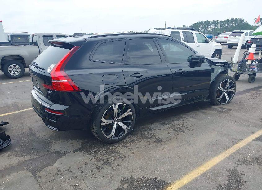 Photo 4 of 2024 Volvo Xc60 B5 ULTIMATE DARK THEME (VIN YV4L12RM0R1715246)