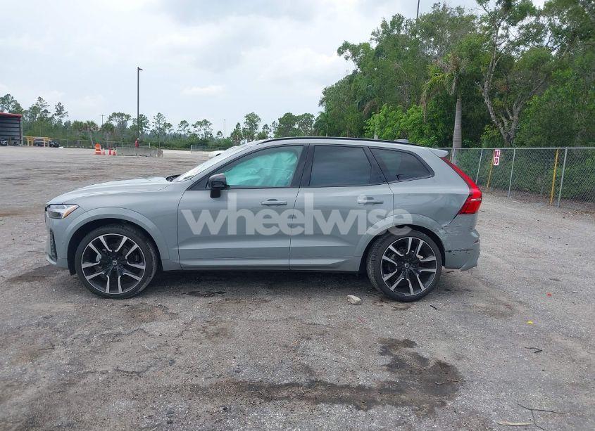 Photo 14 of 2024 Volvo Xc60 B5 ULTIMATE DARK THEME (VIN YV4L12RM0R1719376)