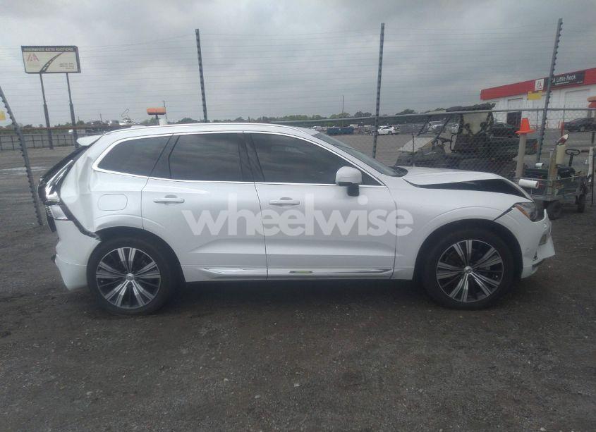 Photo 13 of 2023 Volvo Xc60 B5 PLUS BRIGHT THEME (VIN YV4L12RN1P1205347)