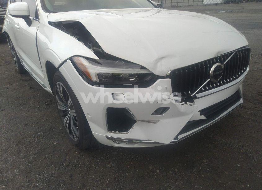 Photo 6 of 2023 Volvo Xc60 B5 PLUS BRIGHT THEME (VIN YV4L12RN1P1205347)