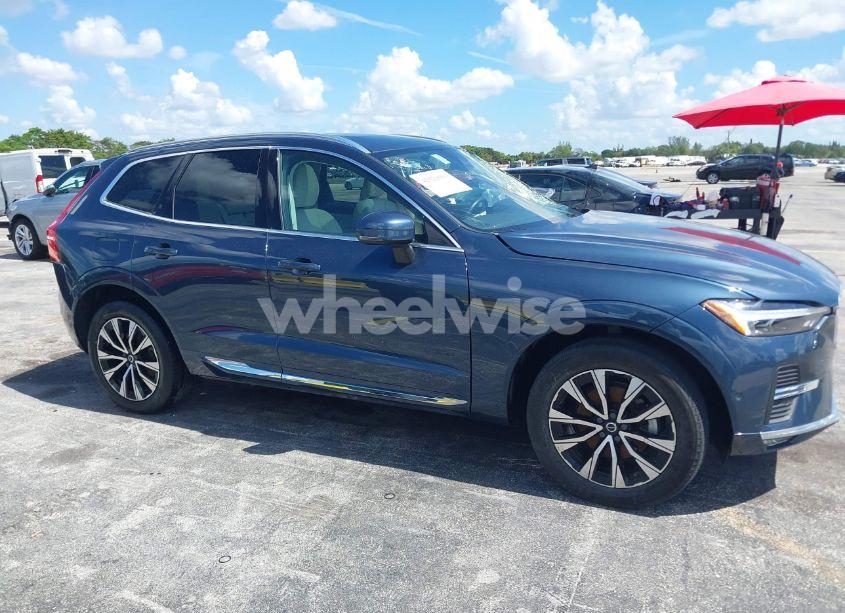 Photo 13 of 2023 Volvo Xc60 B5 PLUS BRIGHT THEME (VIN YV4L12RN1P1384974)