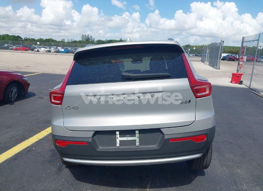 Photo 16 of 2024 Volvo Xc40 B5 PLUS BRIGHT THEME (VIN YV4L12UE0R2249649)