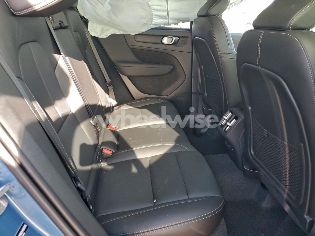 Photo 11 of 2025 VOLVO XC40 PLUS (VIN YV4L12UE0S2456595)