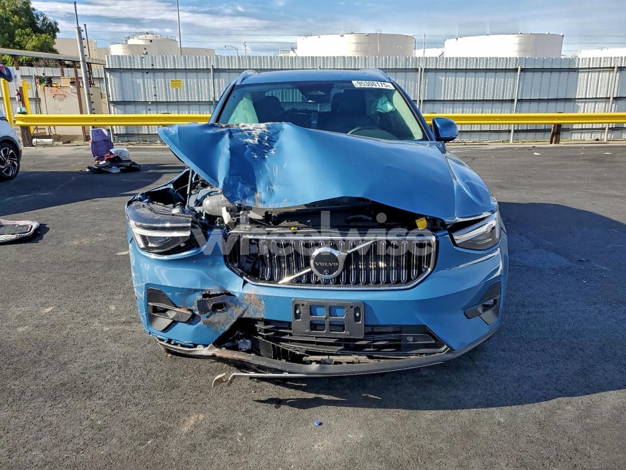 Photo 5 of 2025 VOLVO XC40 PLUS (VIN YV4L12UE0S2456595)