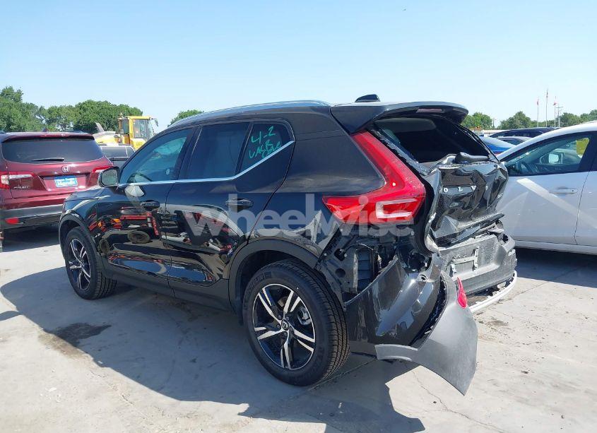 Photo 14 of 2025 Volvo Xc40 B5 CORE BRIGHT THEME (VIN YV4L12UJ1S2557593)