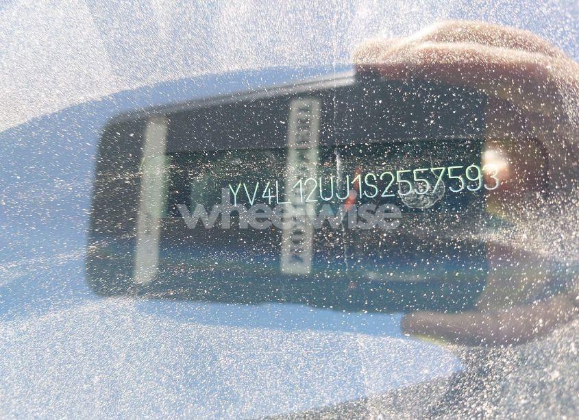 Photo 9 of 2025 Volvo Xc40 B5 CORE BRIGHT THEME (VIN YV4L12UJ1S2557593)