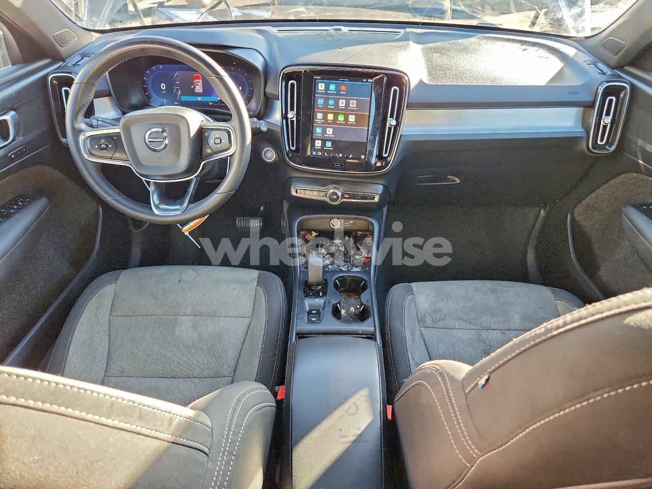 Photo 8 of 2024 VOLVO XC40 CORE (VIN YV4L12UK3R2343868)