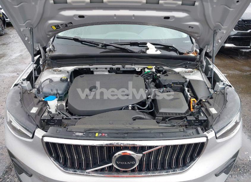 Photo 10 of 2024 Volvo Xc40 B5 CORE BRIGHT THEME (VIN YV4L12UK9R2311071)